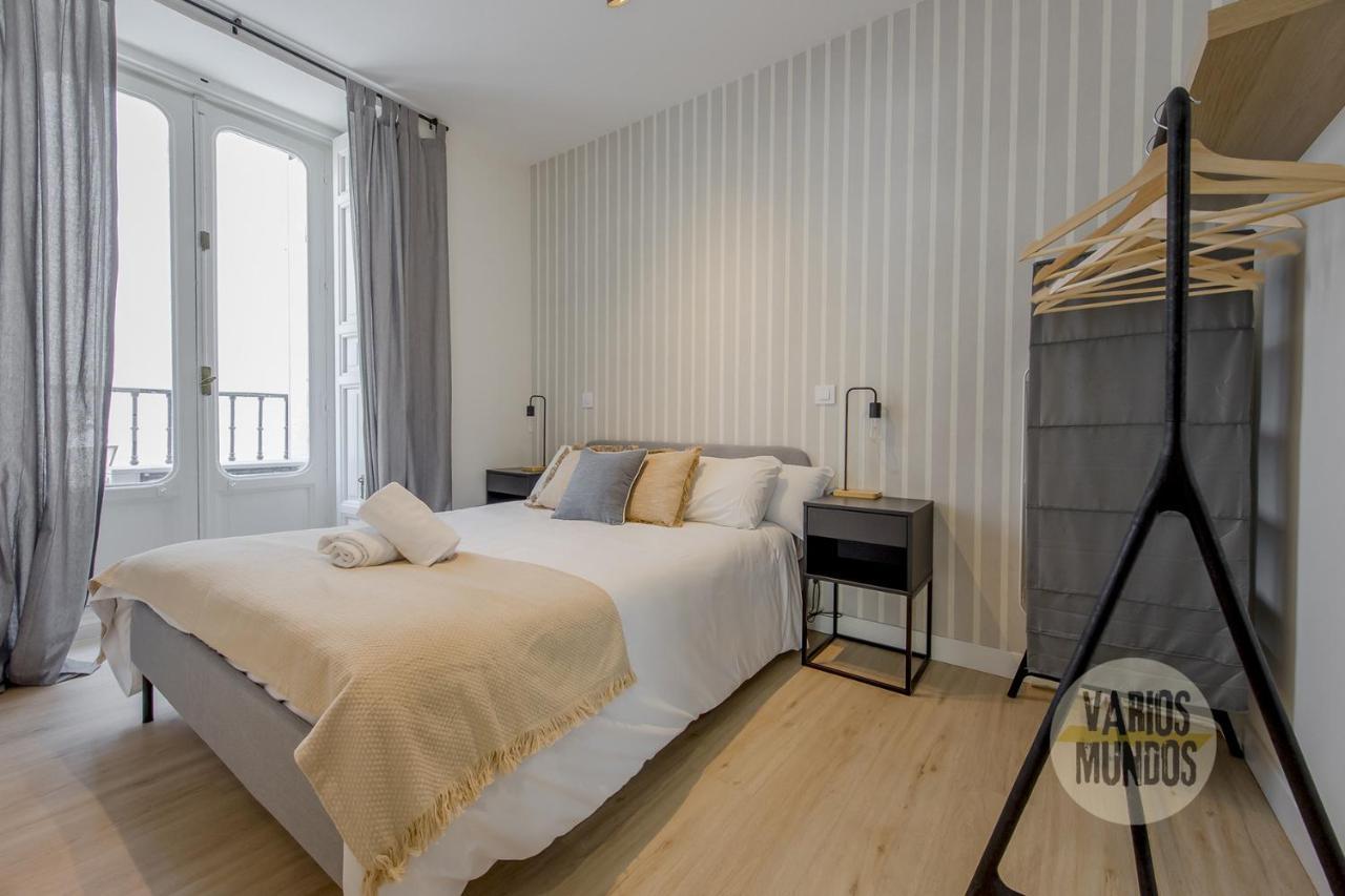 Spacious New Apartment Para 7 En La Plaza De Tirso De Molina Madrid Luaran gambar