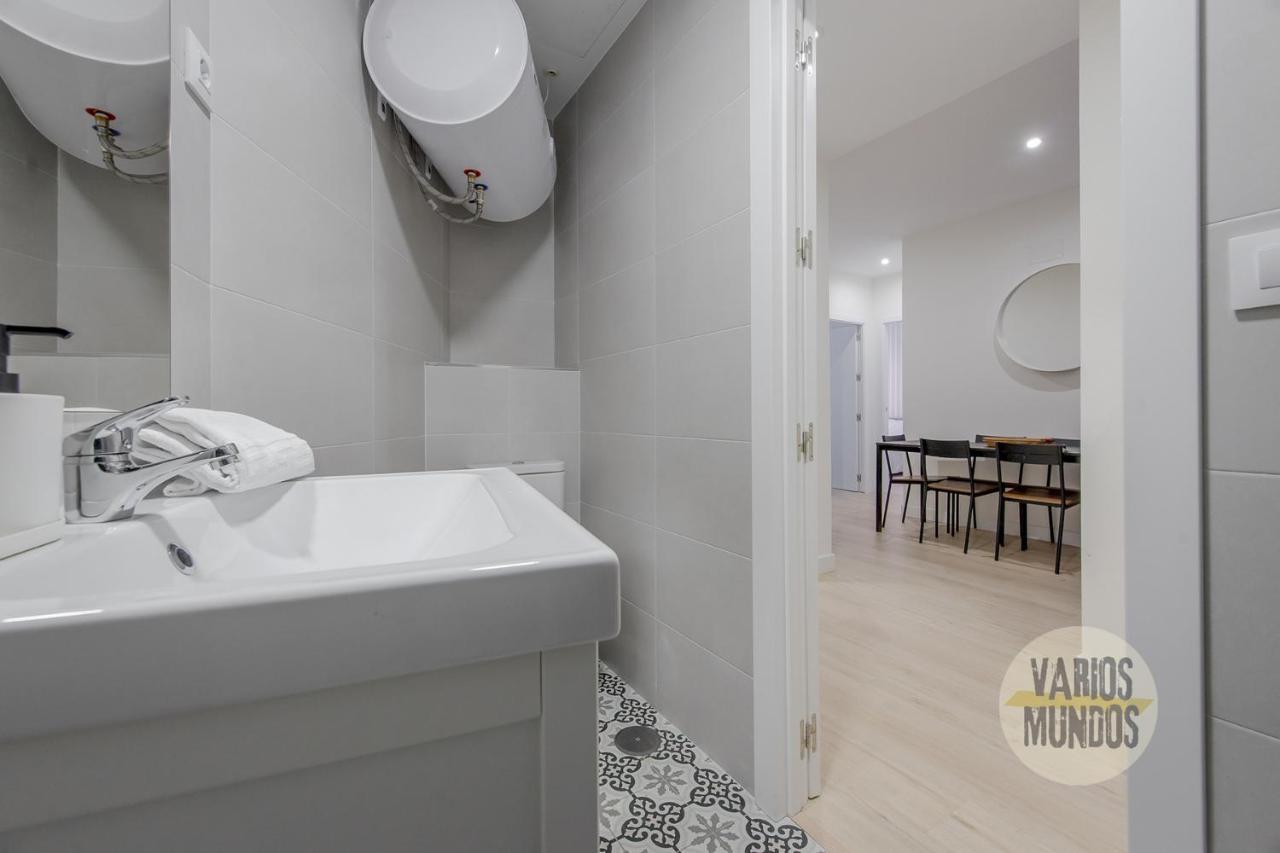 Spacious New Apartment Para 7 En La Plaza De Tirso De Molina Madrid Luaran gambar